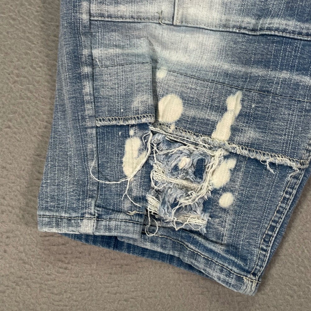 Encrypted Men's Distressed Denim Shorts Size 32 Light Wash Stretch Biker Y2K - Picture 9 of 11